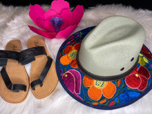 Load image into Gallery viewer, Fani Sandals black