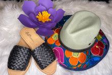 Load image into Gallery viewer, Ruby Sandals Black